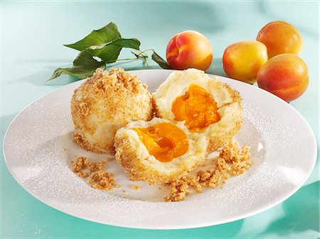 simsearch:659-02213122,k - Apricot dumplings with buttered breadcrumbs Stock Photo - Premium Royalty-Free, Code: 659-03523737