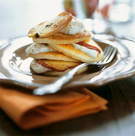 simsearch:659-01850806,k - Pancakes with apple and cream Stock Photo - Premium Royalty-Free, Code: 659-03523891