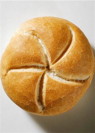 A Kaiser roll Stock Photo - Premium Royalty-Free, Code: 659-03534601