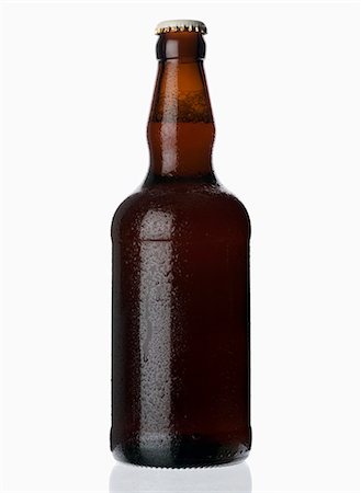 A chilled bottle of beer (ale) Stock Photo - Premium Royalty-Free, Code: 659-03535689