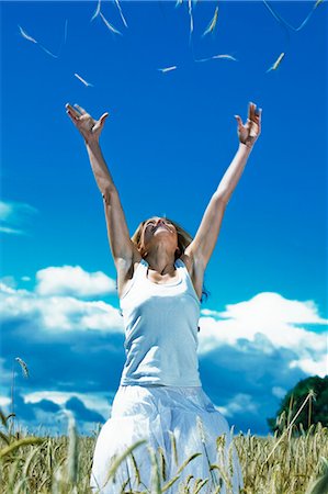 Young woman in barley field Stock Photo - Premium Royalty-Free, Code: 659-03536221