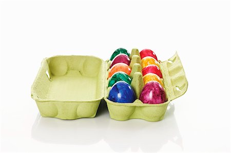 simsearch:659-03536847,k - Easter eggs in egg box Foto de stock - Sin royalties Premium, Código: 659-03536847