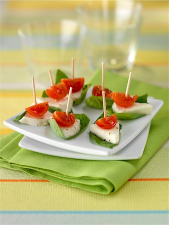 simsearch:700-01099893,k - Appetizers Stock Photo - Premium Royalty-Free, Code: 652-05807392