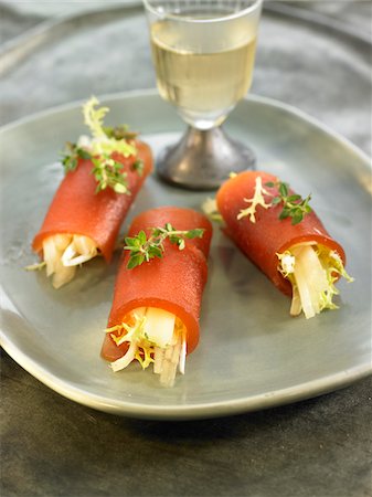 quince - Quince paste cannellonis stuffed with pear,manchego and endive Stock Photo - Premium Royalty-Free, Code: 652-05807911