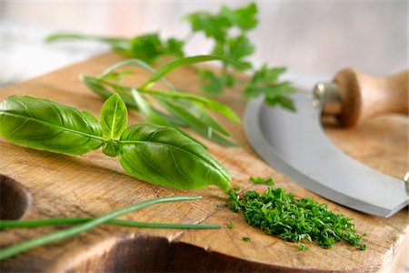 parsley - Assorted herbs with chopper Stock Photo - Premium Royalty-Free, Code: 652-05808355