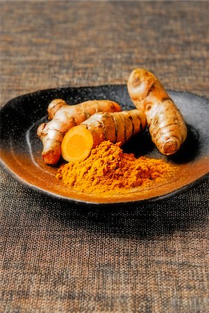 simsearch:825-07076761,k - Turmeric roots and powder Stock Photo - Premium Royalty-Free, Code: 652-05808512