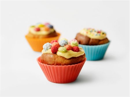 Cupcakes assortis Photographie de stock - Premium Libres de Droits, Code: 652-05808830