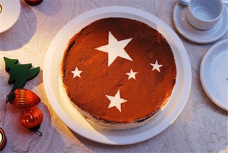 Tiramisu cake Stock Photo - Premium Royalty-Free, Code: 652-05809805