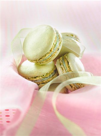 pistachio - Pistachio macaroons Stock Photo - Premium Royalty-Free, Code: 652-06818730