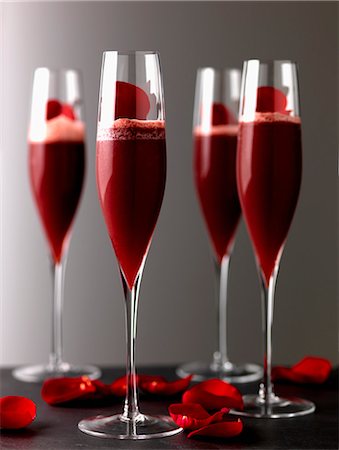 simsearch:652-03802277,k - My funny Valentine made with vodka,griotte cherry liqueur and strawberry nectar Stock Photo - Premium Royalty-Free, Code: 652-06818908