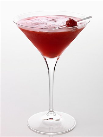simsearch:652-03802277,k - Raspberry liqueur cocktail Stock Photo - Premium Royalty-Free, Code: 652-06818903