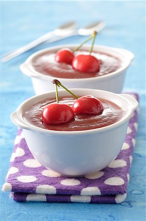 Apple and cherry compote Stock Photo - Premium Royalty-Free, Code: 652-07655665