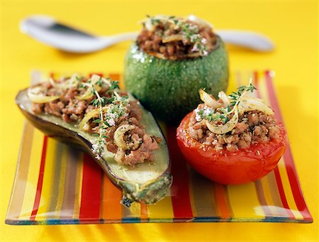 Stuffed vegetables with beef Stock Photo - Premium Royalty-Free, Code: 652-01670055