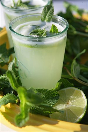 Lime and mint lemonade Stock Photo - Premium Royalty-Free, Code: 652-03635509