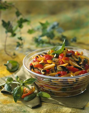 Penne and vegetable salad Stock Photo - Premium Royalty-Free, Code: 652-03635743
