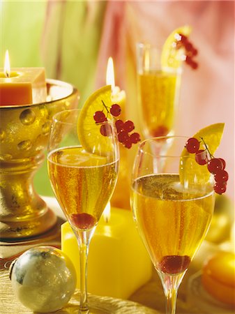 simsearch:825-05985931,k - Champagne cocktails Stock Photo - Premium Royalty-Free, Code: 652-03633403