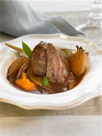 Veal's cheeks in wine sauce Stock Photo - Premium Royalty-Free, Code: 652-03804175