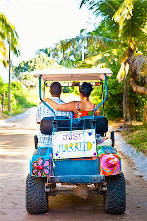 simsearch:673-03405645,k - Couple on honeymoon in mexico Stock Photo - Premium Royalty-Free, Code: 673-03405638