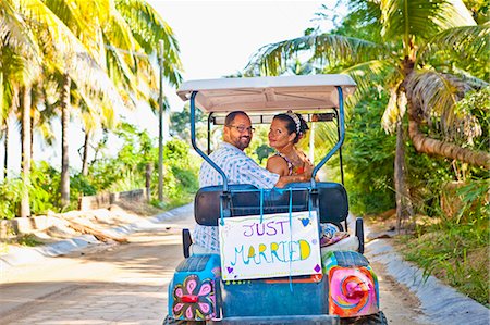 simsearch:673-03405645,k - Couple on honeymoon in mexico Stock Photo - Premium Royalty-Free, Code: 673-03405640