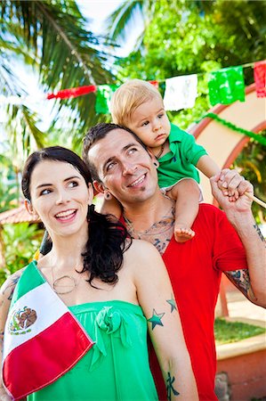 simsearch:673-03405645,k - tattoed mom and dad with baby Stock Photo - Premium Royalty-Free, Code: 673-03405704