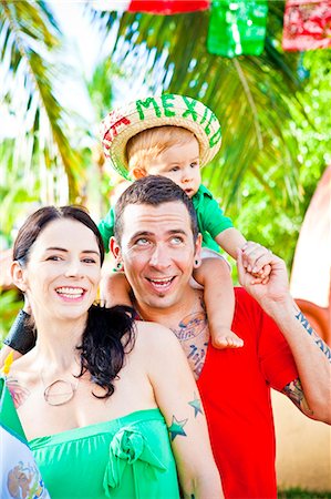 simsearch:673-03405645,k - tattoed mom and dad with baby Stock Photo - Premium Royalty-Free, Code: 673-03405708