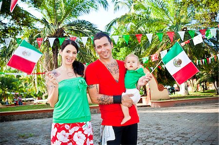 simsearch:673-03405645,k - tattoed mom and dad with baby Stock Photo - Premium Royalty-Free, Code: 673-03405700