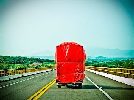 delivery truck - truck on utah highway Stock Photo - Premium Royalty-Free, Code: 673-03405793