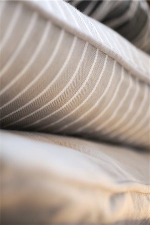 striped - Detail of a cushion Foto de stock - Sin royalties Premium, Código: 689-05610519