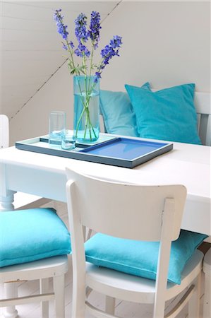 flower decor design - Attic flat Stock Photo - Premium Royalty-Free, Code: 689-05611259