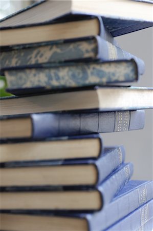 stack of books - Stack of books Stock Photo - Premium Royalty-Free, Code: 689-05611456