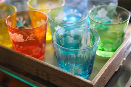 Colored glasses on tray Stock Photo - Premium Royalty-Free, Code: 689-05612083