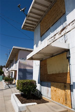 Boarded Up Apartments Stock Photo - Premium Royalty-Free, Code: 694-03329164