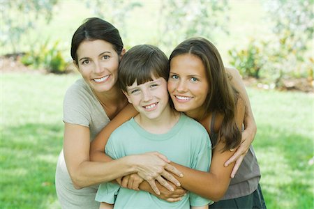 simsearch:695-05769087,k - Mother with son and teen daughter, smiling at camera, portrait Stock Photo - Premium Royalty-Free, Code: 695-05768566