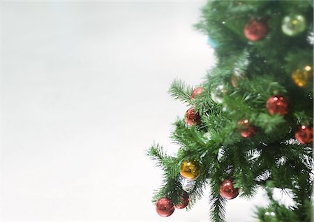 simsearch:632-06118429,k - Christmas decorations on tree, close-up Stock Photo - Premium Royalty-Free, Code: 695-05763027