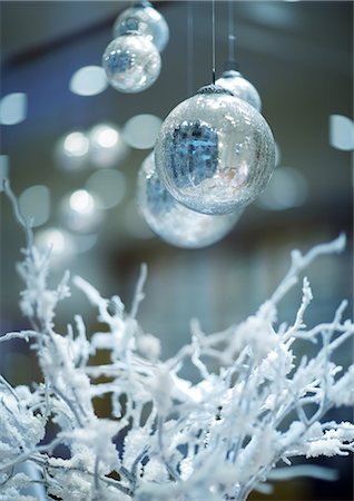 simsearch:632-06118429,k - Christmas ornaments Stock Photo - Premium Royalty-Free, Code: 695-05778966