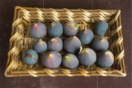 Fresh figs Foto de stock - Sin royalties Premium, Código: 695-05771095