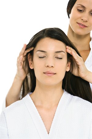 simsearch:696-03400314,k - Femme recevant le massage de la tête, les yeux fermés Photographie de stock - Premium Libres de Droits, Code: 695-03379975