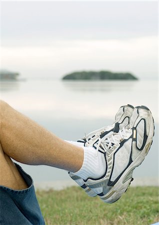 simsearch:695-03378125,k - Man exercising, close-up of feet and calves Stock Photo - Premium Royalty-Free, Code: 695-03373777