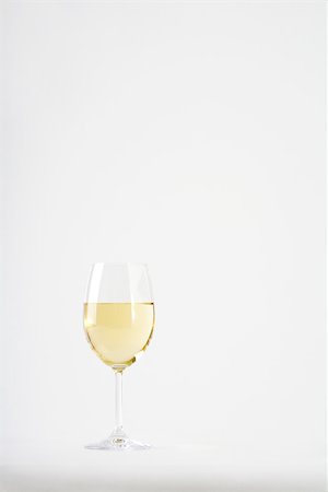 simsearch:614-06336098,k - Glass of white wine Stock Photo - Premium Royalty-Free, Code: 695-03389886