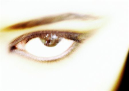 simsearch:400-04790516,k - Woman's brown eye, front view, blurred. Stock Photo - Premium Royalty-Free, Code: 695-03383050