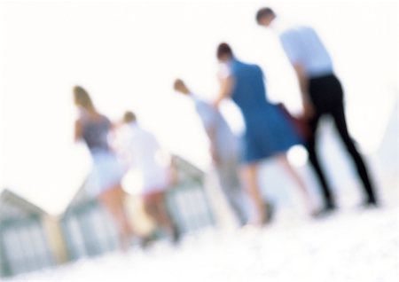 simsearch:696-03399615,k - Group of people on beach, blurred Stock Photo - Premium Royalty-Free, Code: 696-03399599
