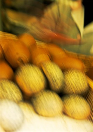 supermarket baker - Bread, blurred Stock Photo - Premium Royalty-Free, Code: 696-03399931