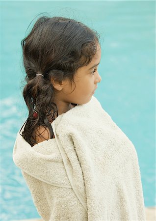 simsearch:632-01193783,k - Girl wrapped in towel, water in background Stock Photo - Premium Royalty-Free, Code: 696-03401033