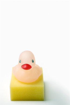 simsearch:696-03395895,k - Rubber duck resting on sponge Stock Photo - Premium Royalty-Free, Code: 696-03402885