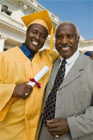simsearch:693-06014177,k - Graduate with father outside university, portrait Stock Photo - Premium Royalty-Free, Code: 693-06014195