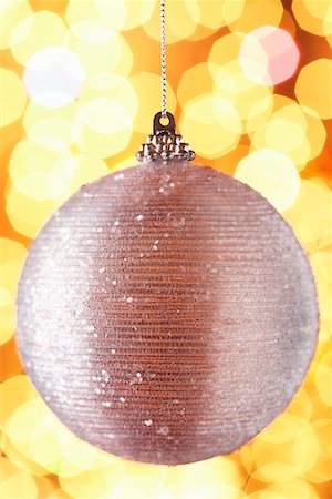 simsearch:614-05955760,k - Christmas bauble, close-up Stock Photo - Premium Royalty-Free, Code: 693-06018744