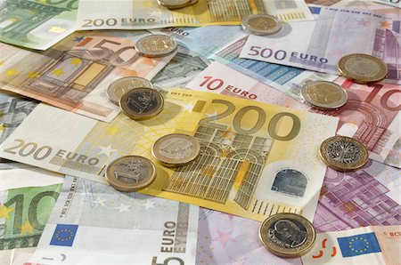 simsearch:693-06021323,k - European Currency Stock Photo - Premium Royalty-Free, Code: 693-06021278