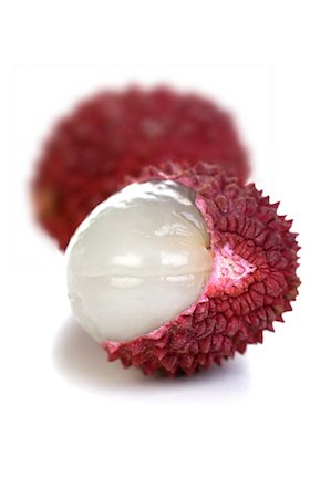 simsearch:824-07586124,k - Close-up of lichee fruit - studio shot Stock Photo - Premium Royalty-Free, Code: 693-08127371