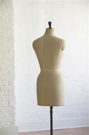 Mannequin indoors, back view Stock Photo - Premium Royalty-Free, Code: 693-03310190