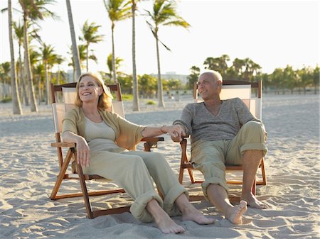 Senior Couple on Beach Stock Photo - Premium Royalty-Free, Code: 693-03707369